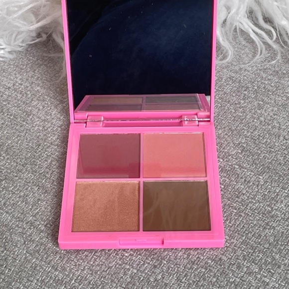 I Heart Revolution Bath & Body Works Birthday Set - Picture 3 of 10